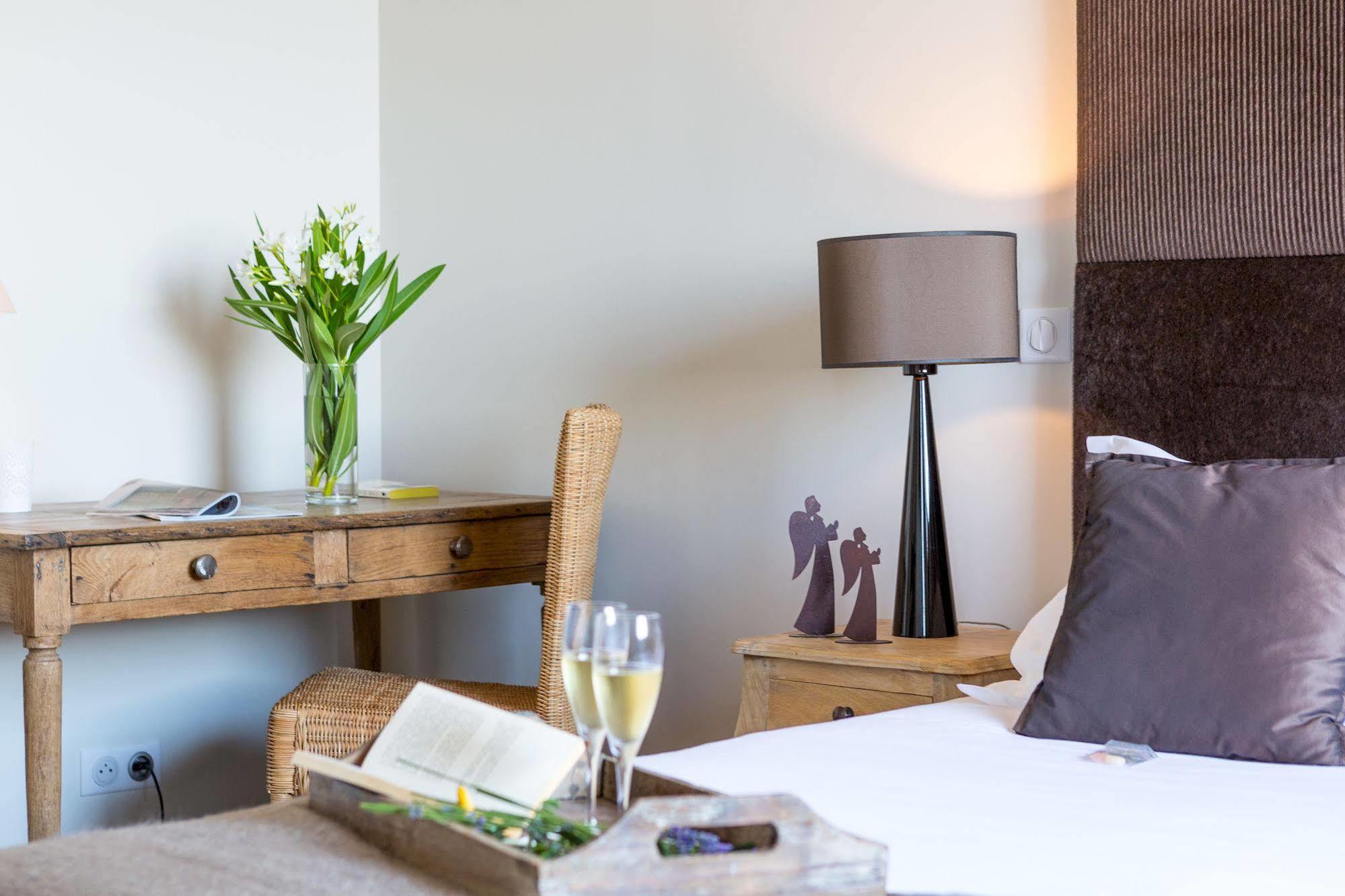 Bed and Breakfast Histoires De Bastide Tourrettes-sur-Loup Esterno foto